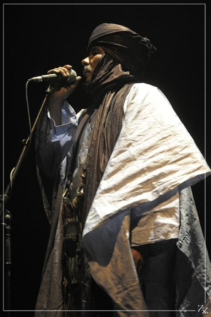 0137 Tinariwen VIP 02-10-2009 (Large).jpg